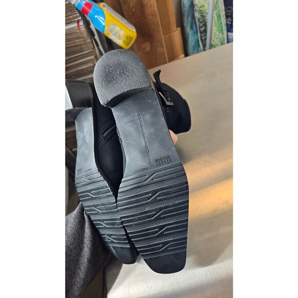 STUART WEITZMAN Women's Ankle Booties Buckle Detail Zip Up Black Size 9.5 - Picture 10 of 10